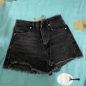 Zara black denim shorts size 0